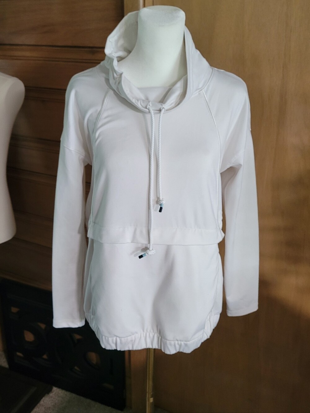 Talbots Cropped Drawstring Pullover Hoodie in White With UPF 50+ Protection